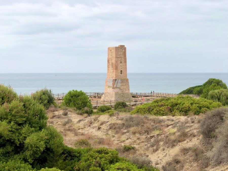 Torre Ladrones en senda litoral mijas