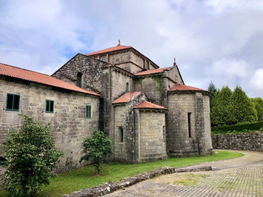 rutas de senderismo en galicia monasterio de armenteira